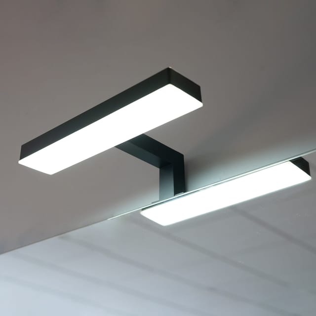 Kiamami Valentina - Led Lampe Für Badspiegel Mit Schwarzer Ausführung 20X5x12.5 Nettuno