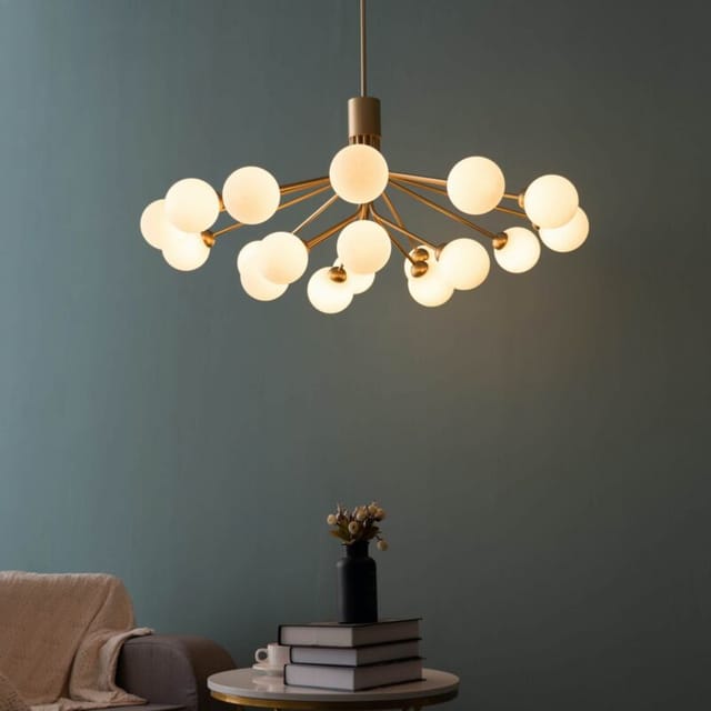 Kosilum - Große, elegante goldenen Hängeleuchte mit 18 Kugeln - Audrey