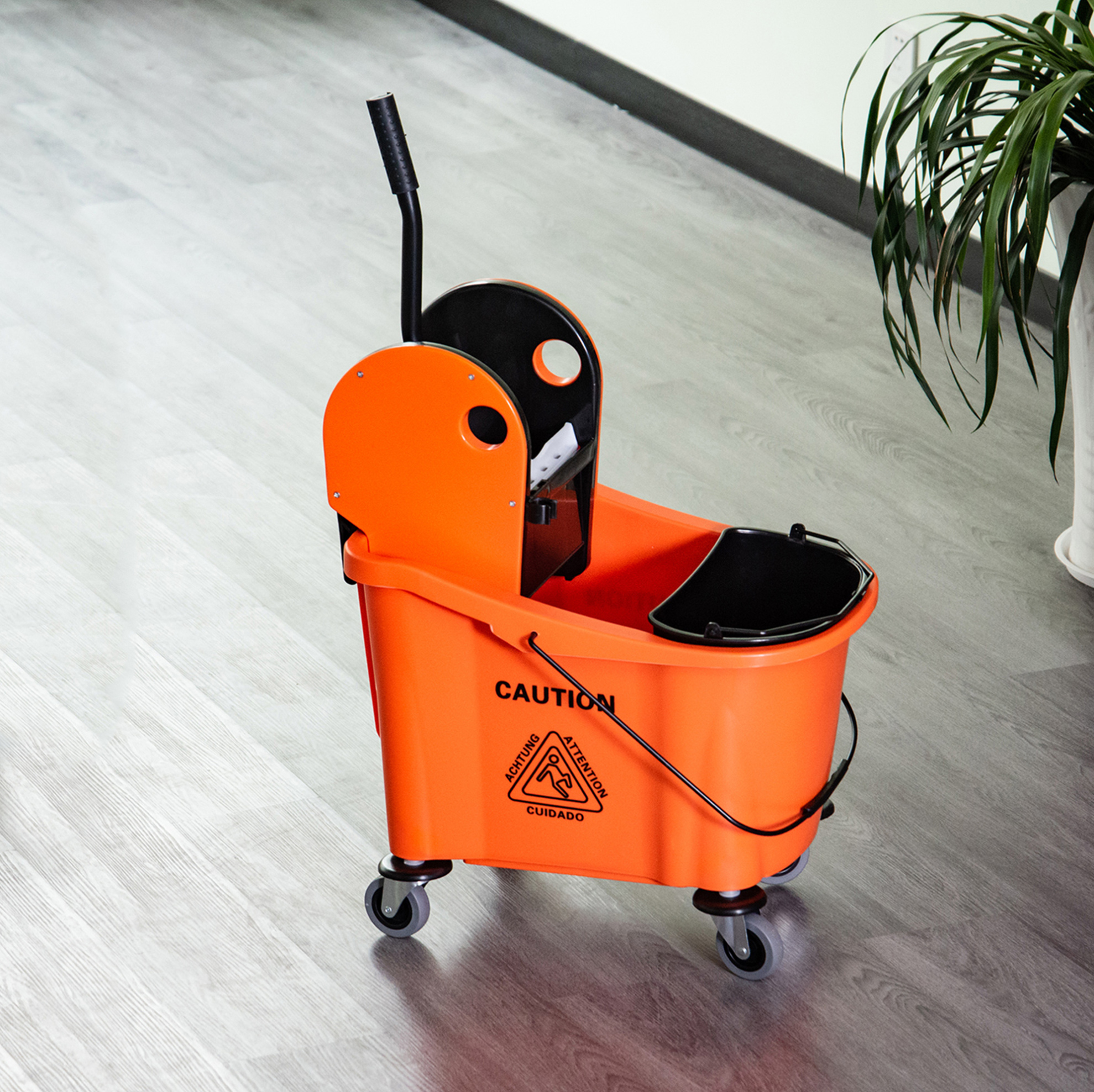 Reinigungswagen Mit Eimer Und Auswringer 36 L Orange Havrya