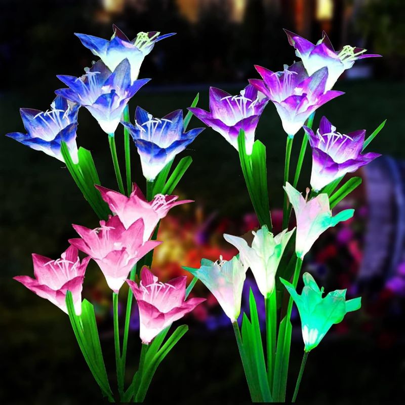 Set Mit 4 Eleganten Fleur-de-lys Solarleuchten - Led-beleuchtung Für Garten Und Terrasse [energieklasse A+] (weiß, Lila, Rosa Und Blau)