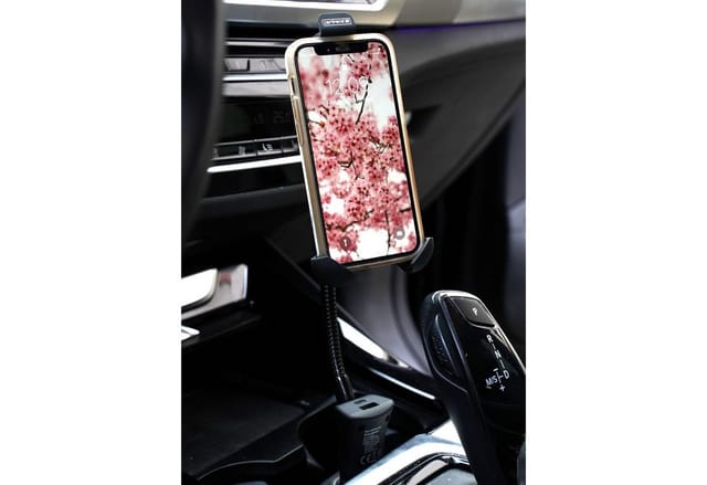KFZ-Halterung mit Ladegerät für Smartphone/MP3-Player