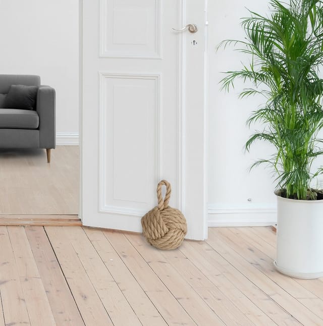 Spetebo - Türstopper Jute Knoten 2er Set in creme und beige - 14 cm - Türpuffer Kugel aus Strick im maritimen Design - Deko Seilknoten Türbremse