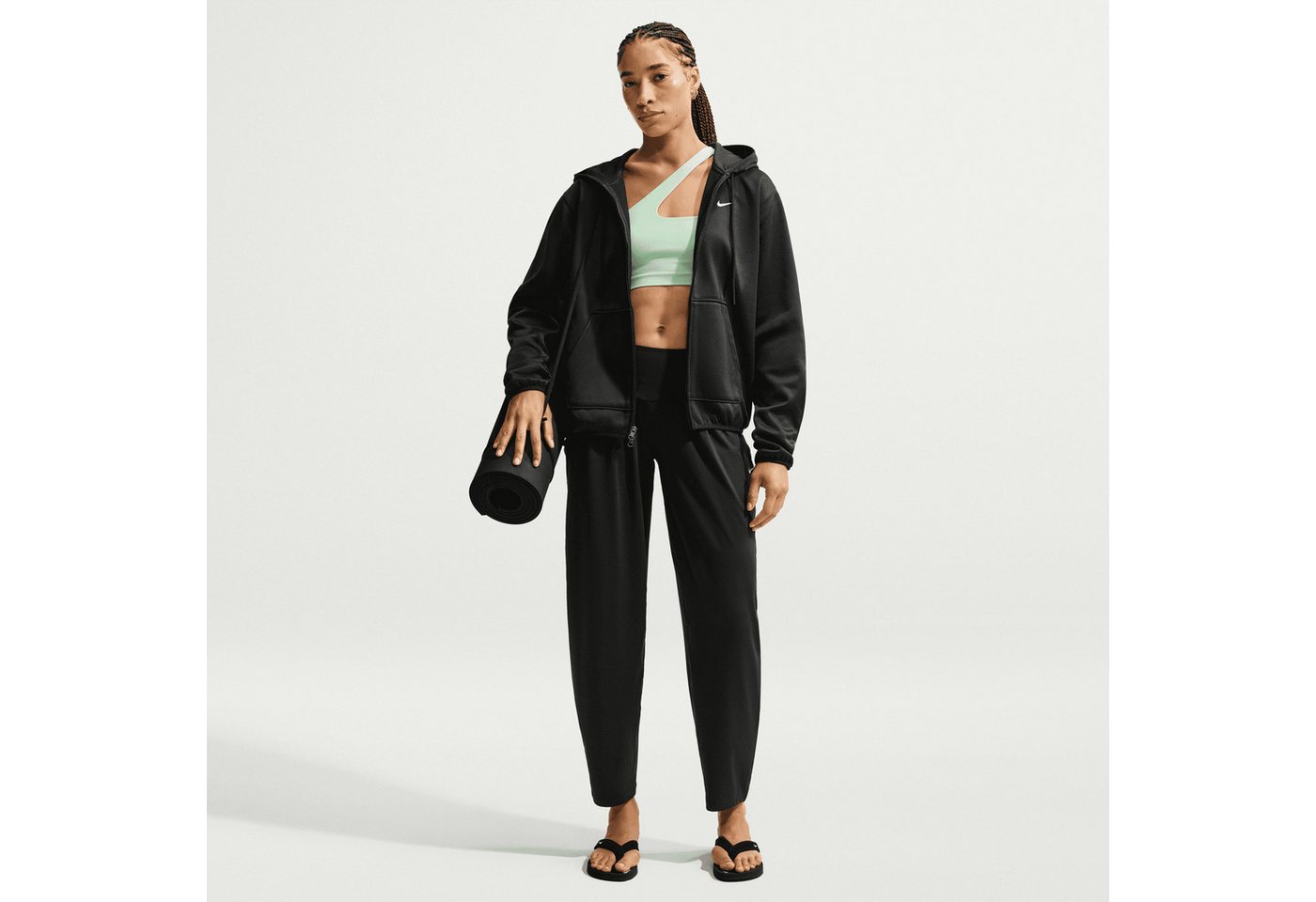 Nike Trainingsjacke W NK TF STDO FLC SPT STD FZ HD auch in großen Größen Bild 2
