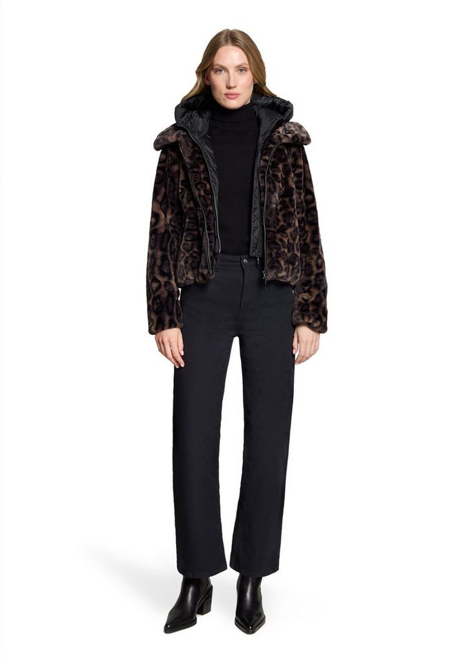 Amber & June Outdoorjacke Bild 5