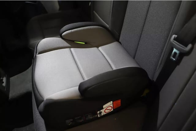 Kindersitzerhöhung R129 mit isofix - Cartrend