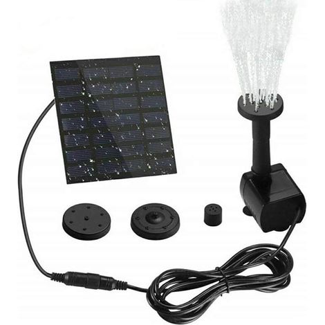 Une Fontaine Équipée De Panneaux Solaires Et De Quatre Buses.