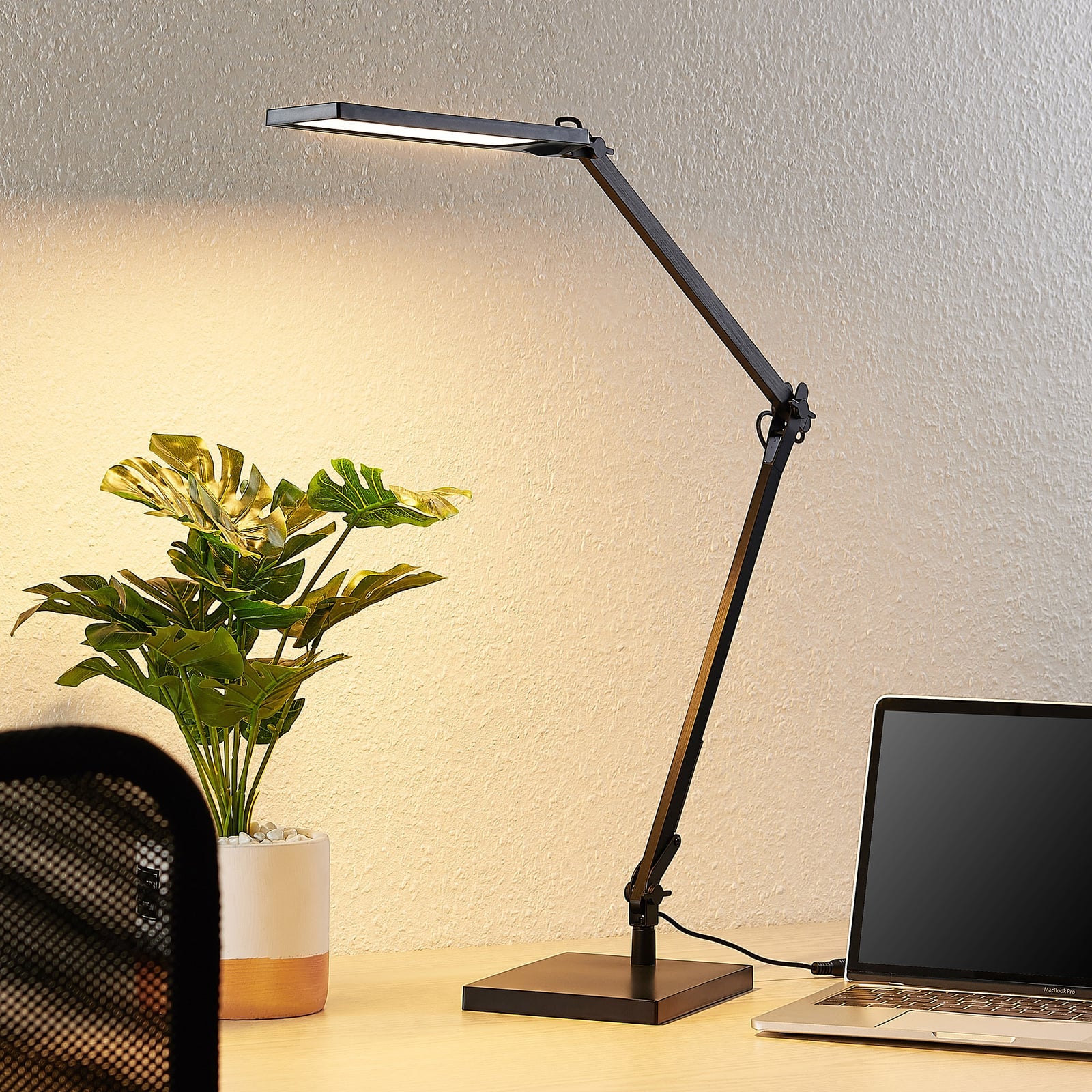 [gebraucht] B-ware Lindby Tischlampe Antisa Led Dimmbar Cct Schwarz Höhenverstellbar 1000 Lumen