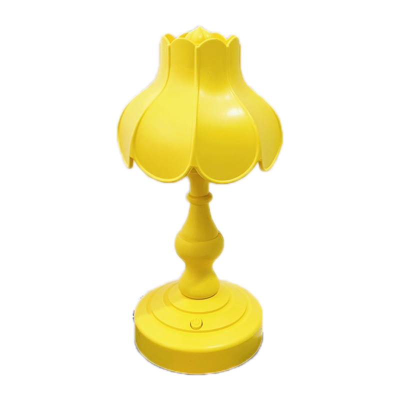 Retro-schreibtischlampe In Lotusblattform, Raffiniert Und Charmant, Mit 3 Leuchtmitteln, Kleine Nachttischlampe Für Ein Mädchenzimmer, Gelb