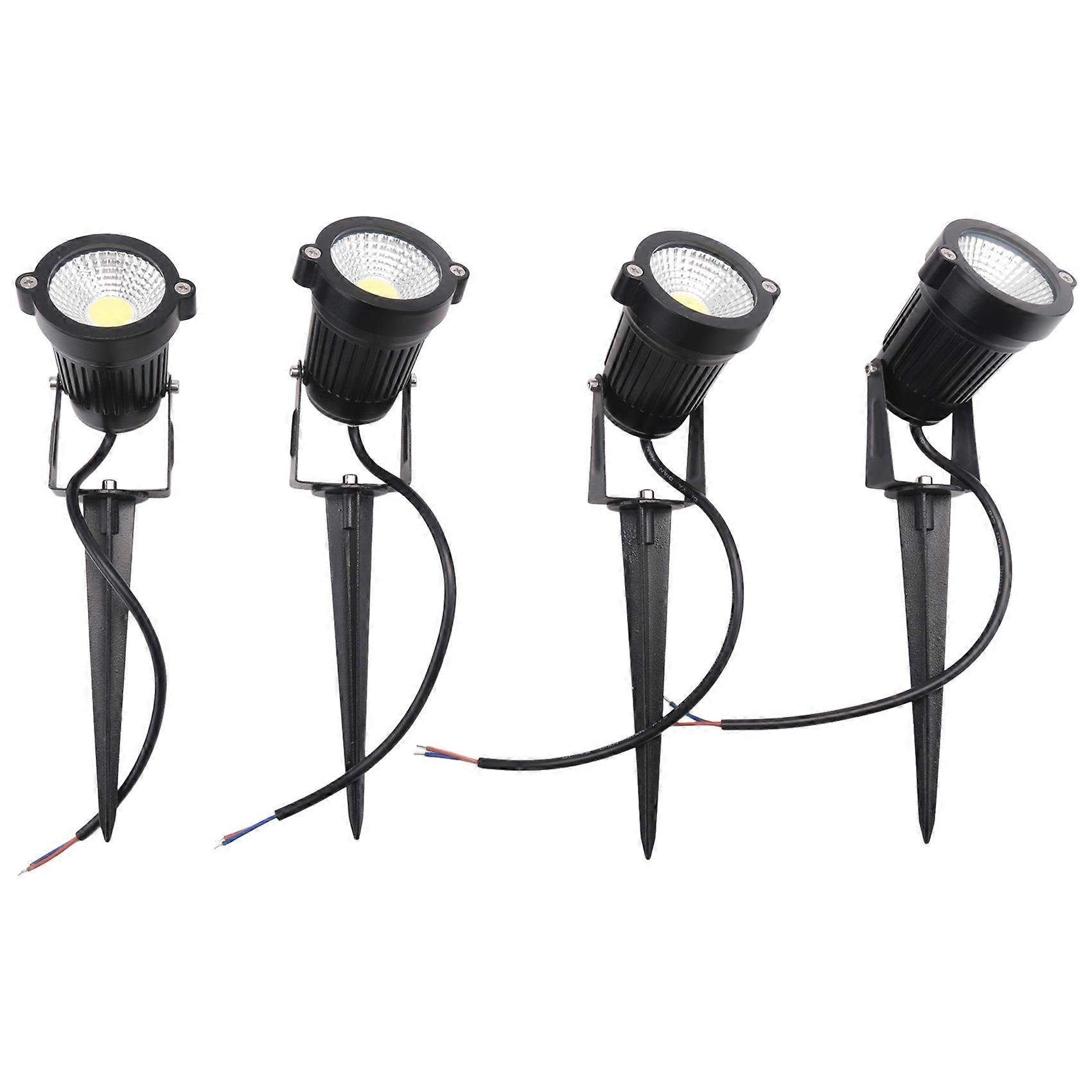 Set Mit 4 Wasserdichten Led-gartenstrahlern Für Einfahrt Und Hof.