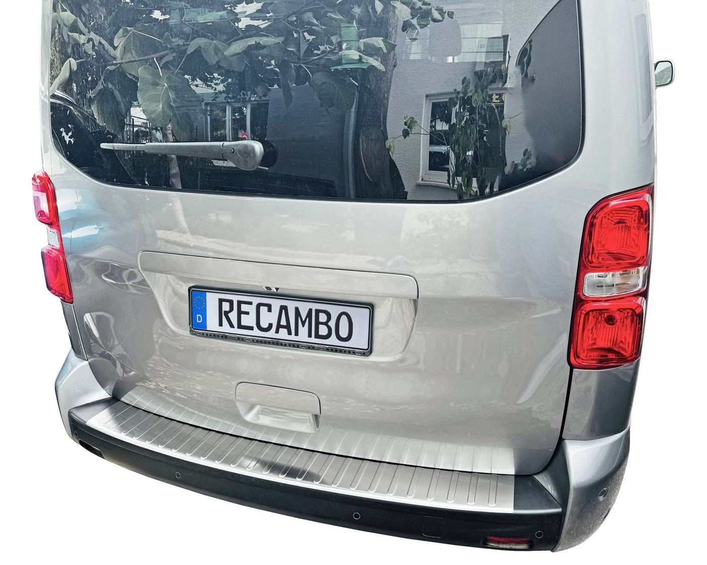 RECAMBO Ladekantenschutz für Toyota ProAce, BJ ab 2016> Stoßstangenschutz, V2A rostfrei, Exklusive Optik, praktischer Schutz & perfekte Passform Bild 3