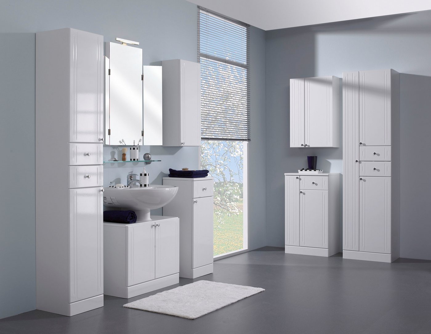 Saphir Hängeschrank Quickset 955 Wand-Badschrank 50 cm breit mit 2 Türen, 2 Einlegeböden Badezimmer-Hängeschrank, Weiß Hochglanz, Griffe in Chrom Glanz