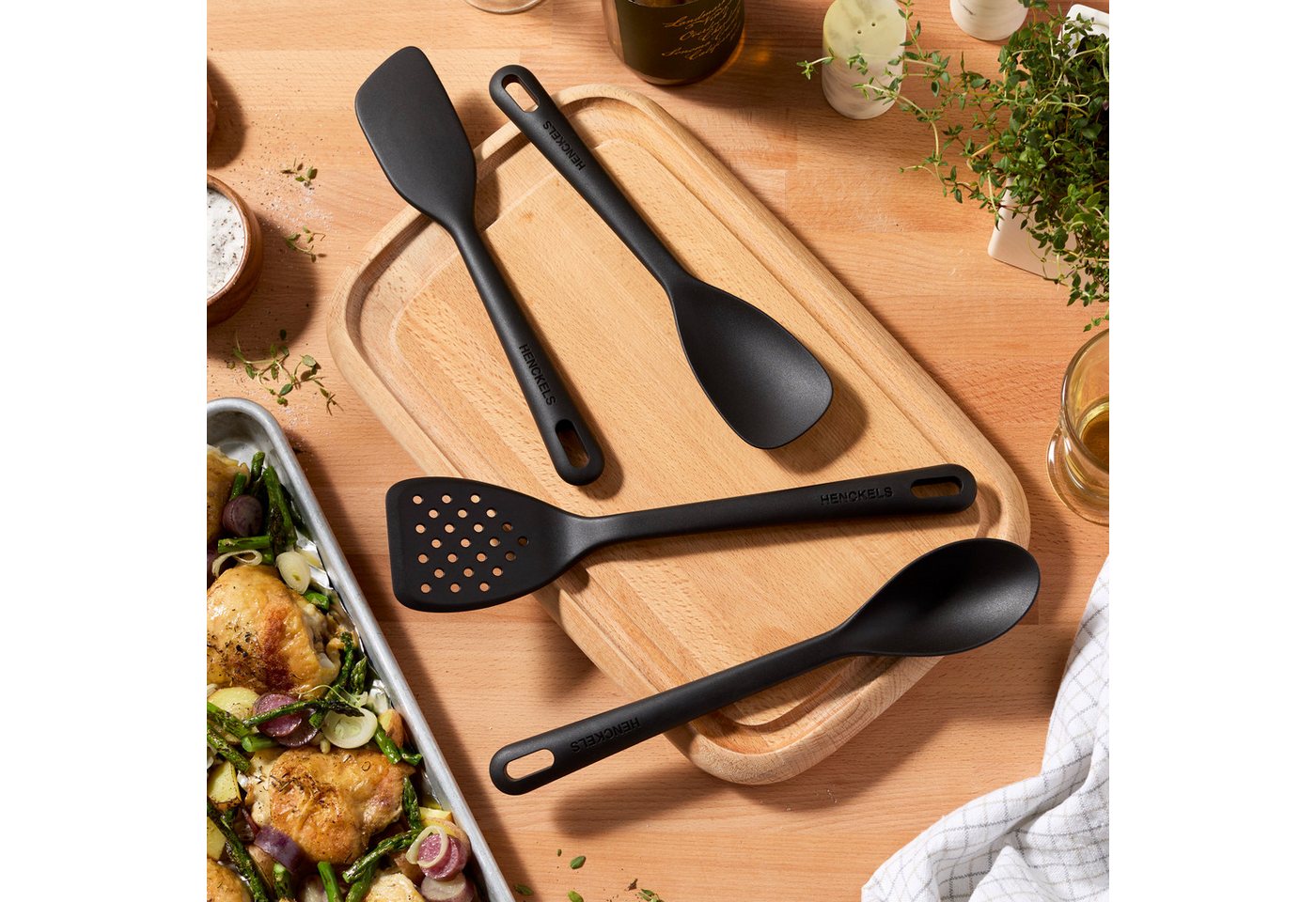 HENCKELS by ZWILLING Pfannenwender Silicone Onyx, Hitzebeständig, Aufhänge-Öse, Silikon Bild 3