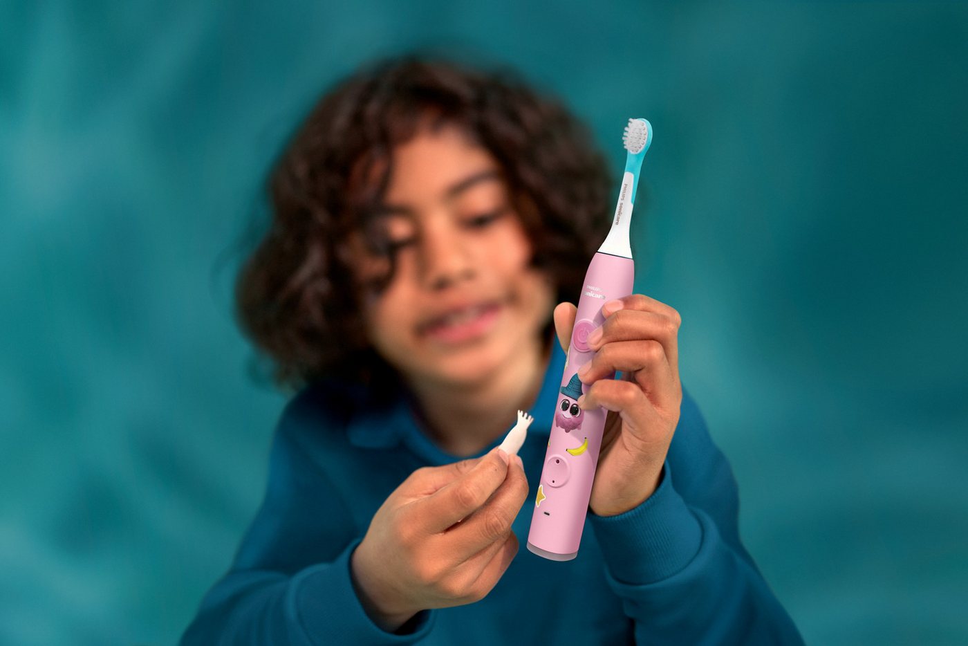 Philips Sonicare Elektrische Zahnbürste For Kids Smart HX6600, Aufsteckbürsten: 2 St., mit App-Anbindung, 2 Putzprogrammen und 21 Tagen Akkulaufzeit Bild 2