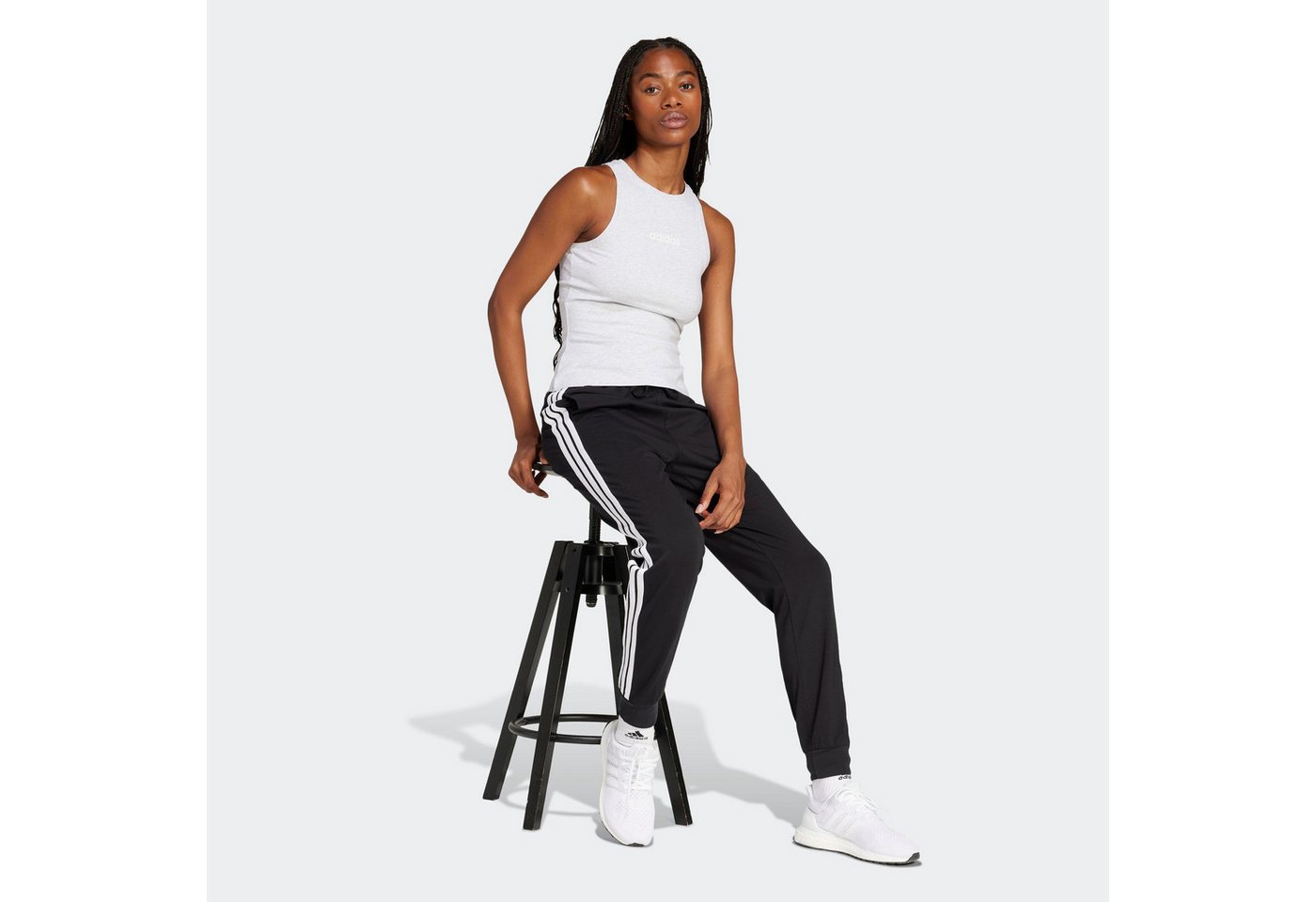 adidas Sportswear Sporthose W 3S SJ JOGGER aus Baumwolle und Elasthan, mit Kordelverschluss Bild 4