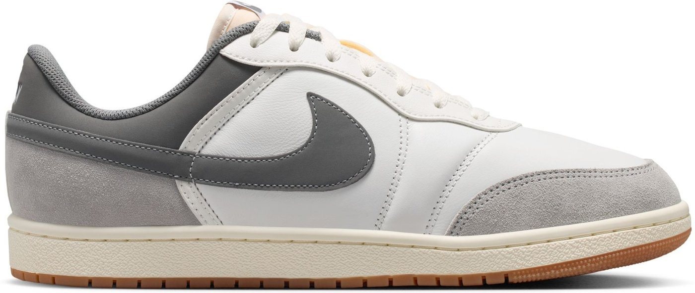 Nike AIR JORDAN SKYLINE LOW LE SUMMIT WHITE/SMOKE GREY-LT SMO Basketballschuh