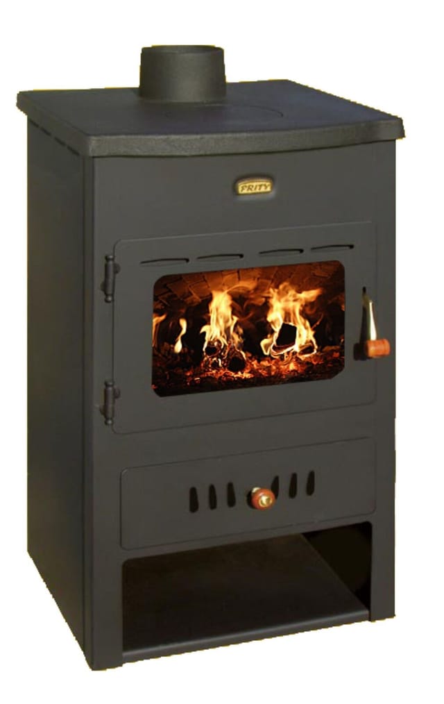 Prity - Stufa a legna con caldaia integrata. Top in ghisa. Potenza di riscaldamento 8 + 4Kw - black