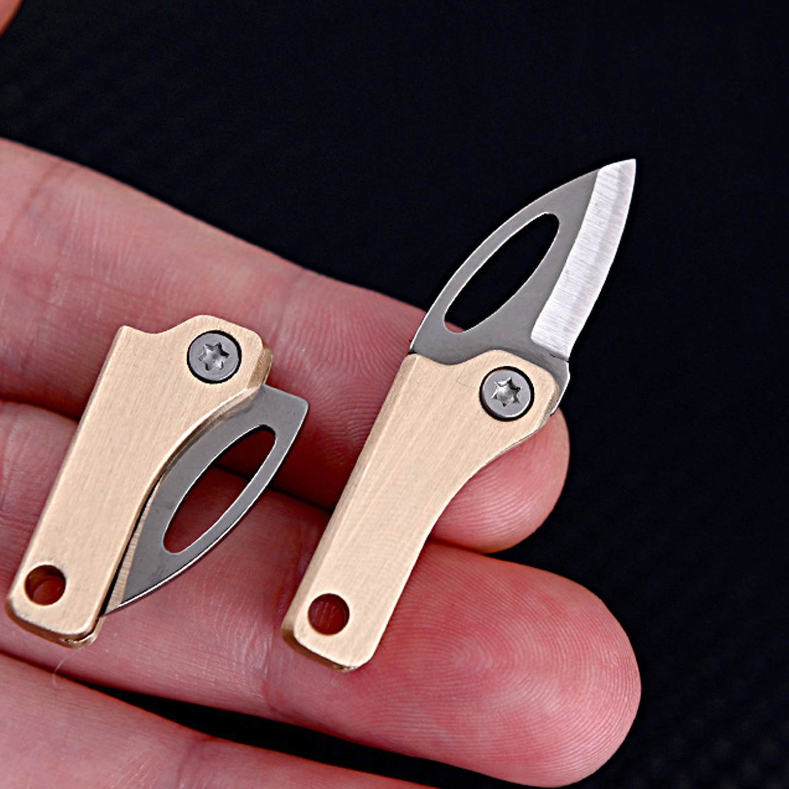 Kleines Magnetisches Messingmesser, Scharf Und Kompakt, Ideal Zum Auspacken Von Paketen, Als Klappmesser, Schlüsselanhänger Oder Taschenmesser.