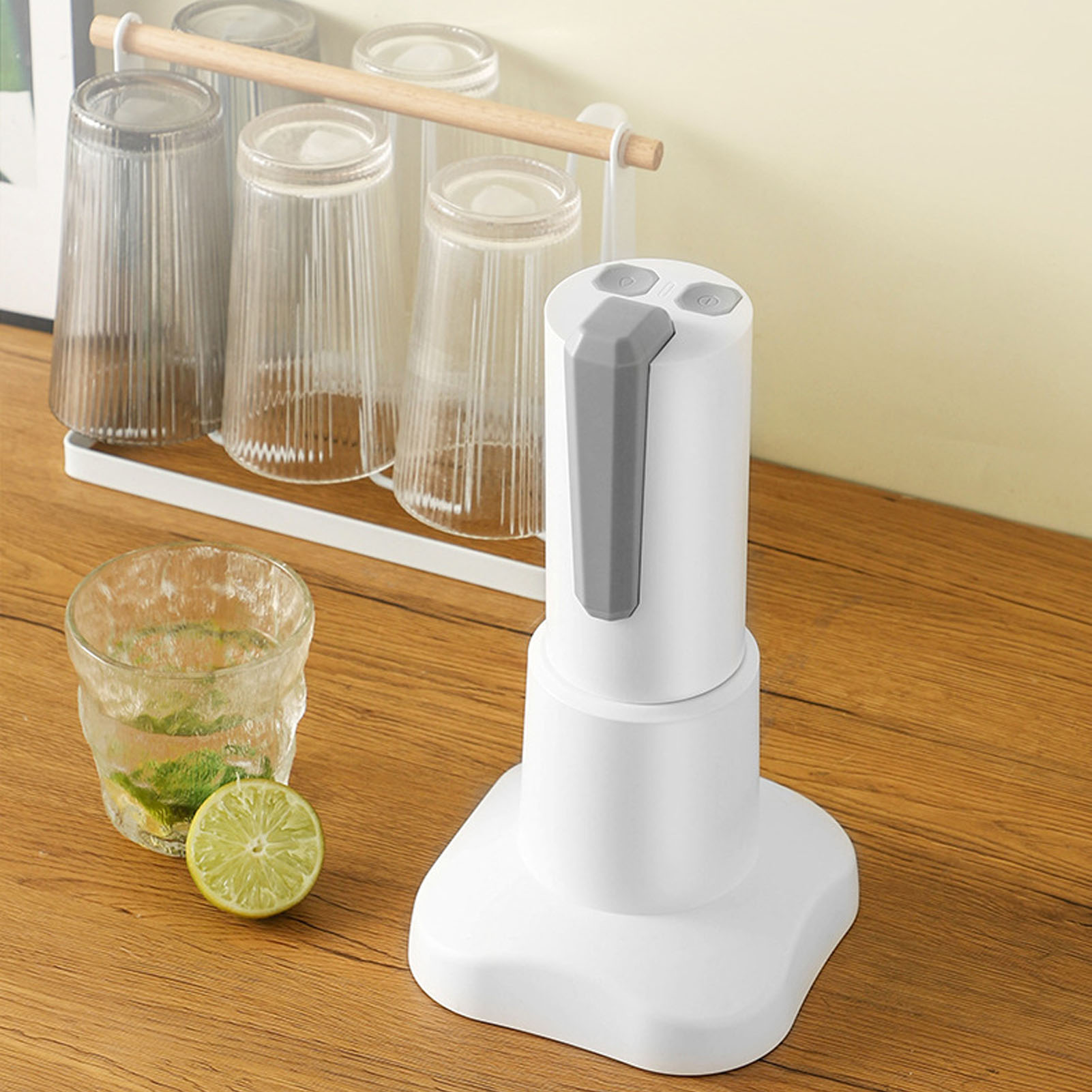 Zusammenklappbarer Tischwasserspender Mit Sockel, Wasserpumpe Und Silikonschlauch Geeignet Für Den Einsatz Zu Hause, Im Büro Und Im Freien.