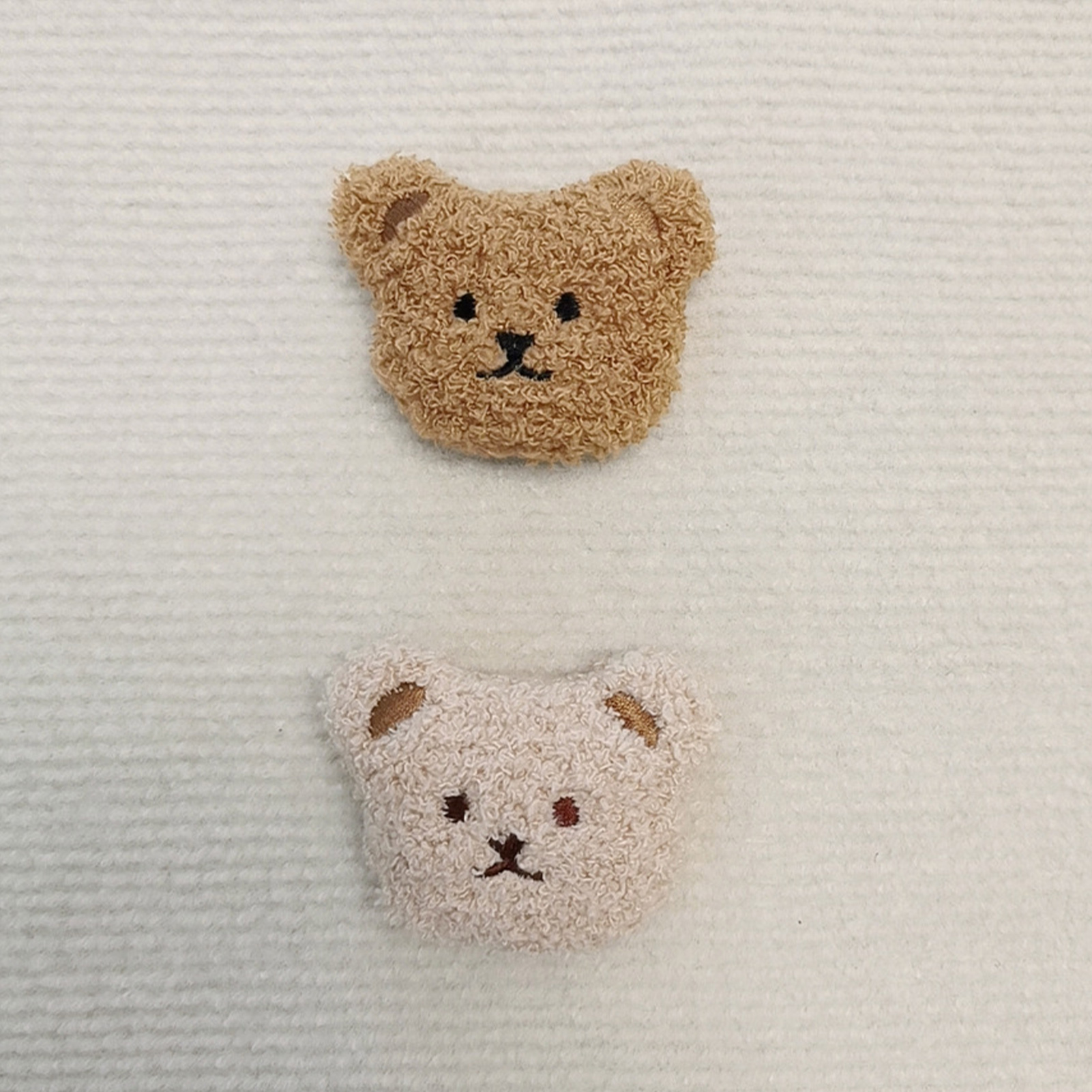 3d-plüsch-kühlschrankmagnet Im Koreanischen Stil Mit Stickerei, Weiches Gummibär-design, Dekorativ Und Magnetisch, Farbe: Milchtee.