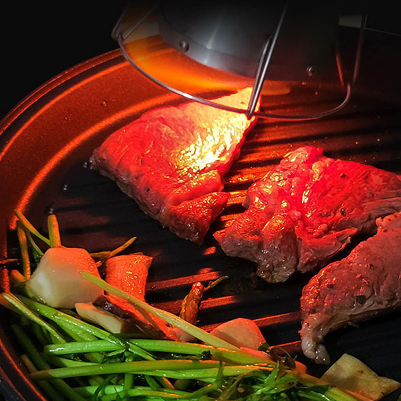 Grillzubehör Für Den Outdoor-campingplatz, Rauchfreier Grillbrennerkopf, Edelstahl Für Das Kochen Und Grillen Von Steaks Bei Hohen Temperaturen Zu Hause.