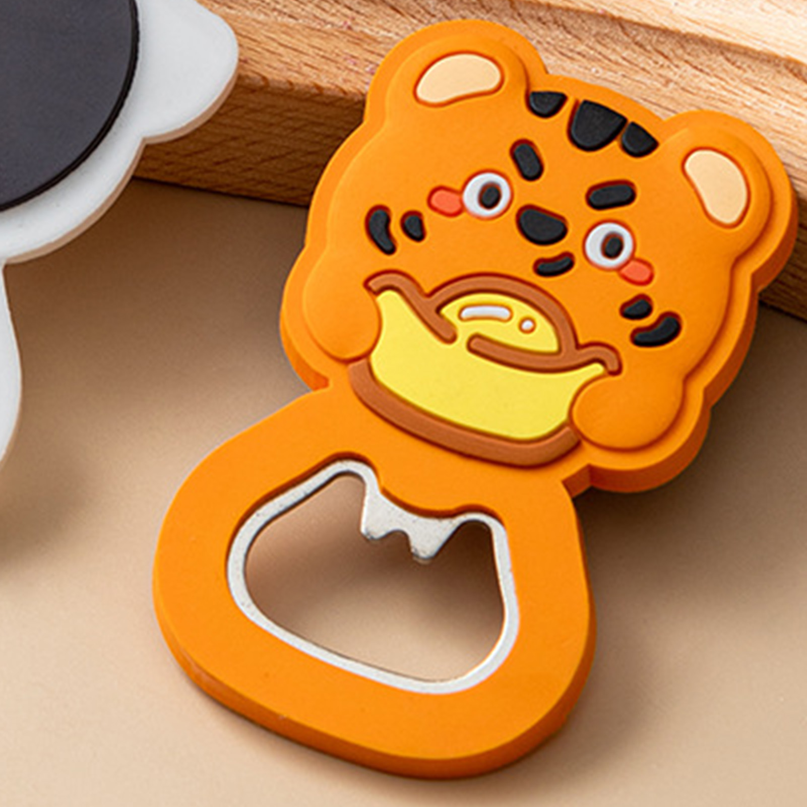 Magnetischer Flaschenöffner Mit Cartoon-motiv, Lustiger Bierflaschenöffner Für Zuhause, Kronkorkenöffner, Huang Xiaohu (kleiner Tiger)