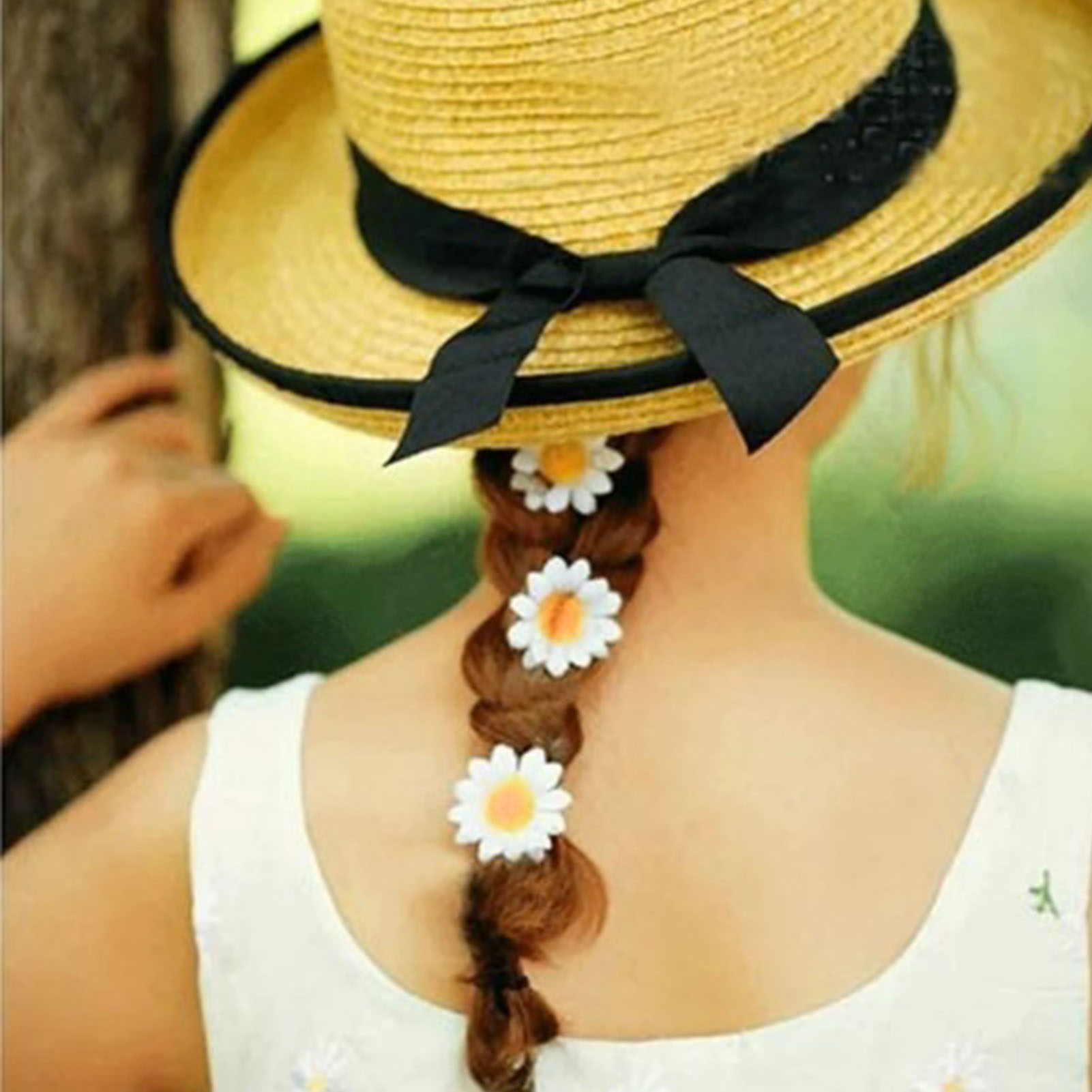Materialien Zum Selbermachen Eines Blumenkranzes Aus 100 Gänseblümchen Und Sonnenblumen, Handgefertigte Dekorationen, Blütenköpfe, Seidenblumen, Künstliche Blumen, Accessoires, Weiß.