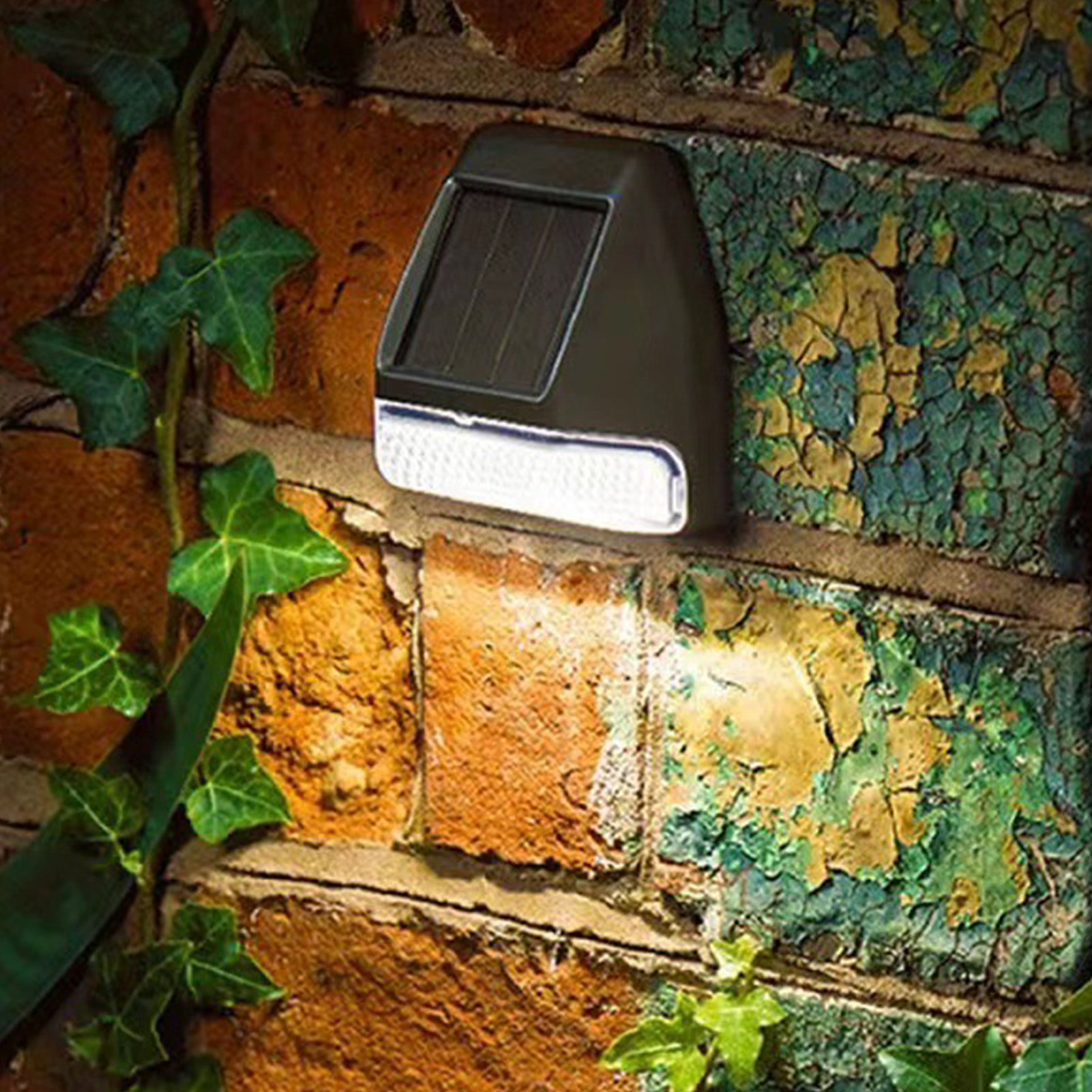 Solarbetriebene Außenleuchten Im Europäischen Stil Für Innenhöfe, Wandleuchten, Treppenleuchten, Stufenleuchten, Zaunleuchten Und Nachtlichter.