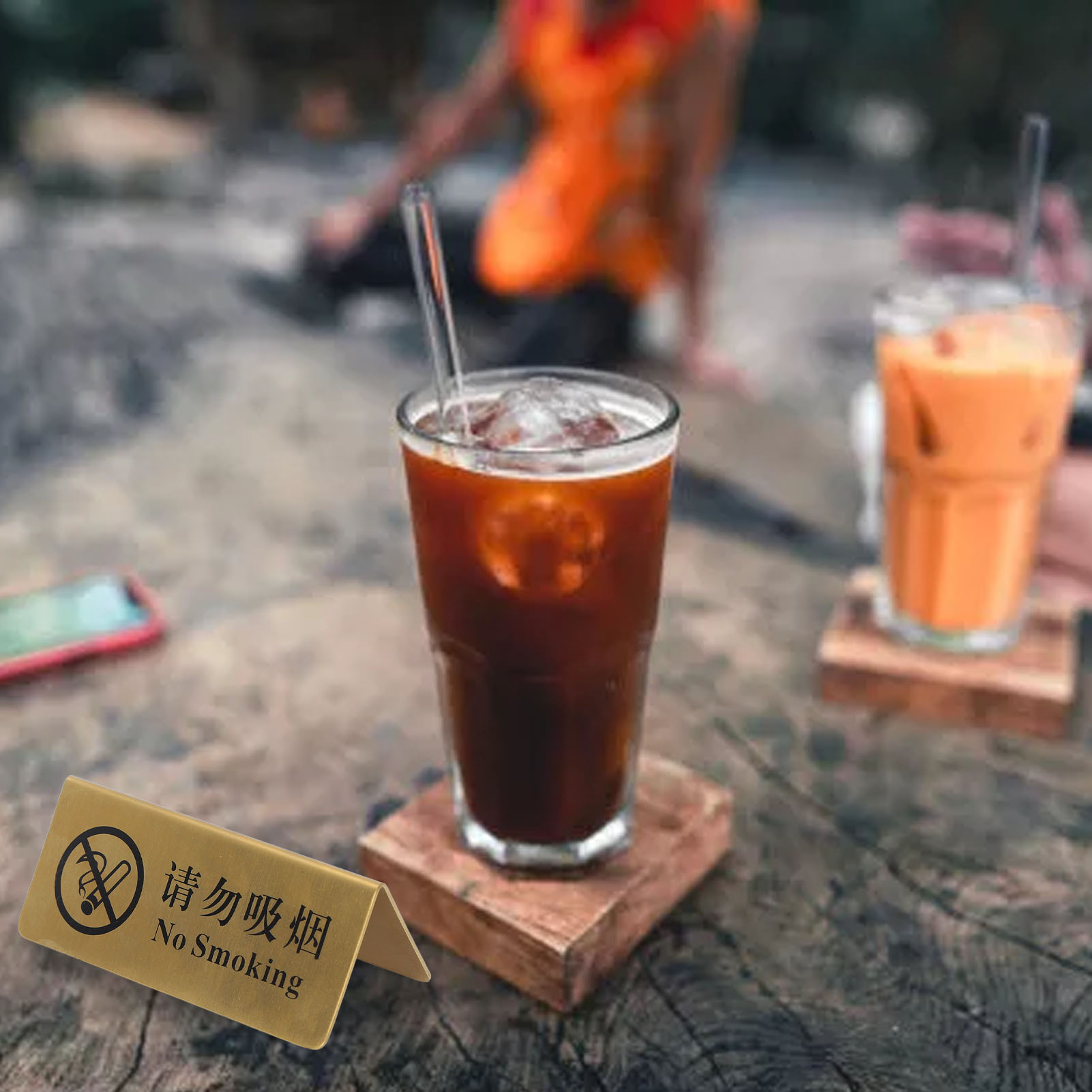 Menütafel Aus Vergoldetem Edelstahl Mit Zweisprachigem Schild (chinesisch Und Englisch) „rauchen Verboten