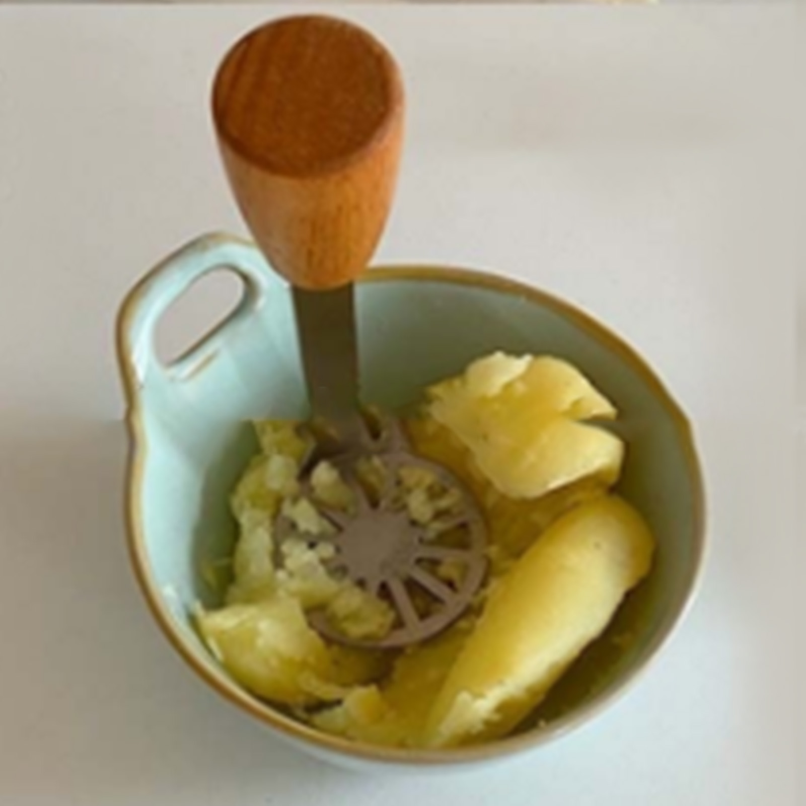 Kartoffelstampfer Aus Edelstahl 304 Mit Holzgriff, Manuelles Gerät Zum Stampfen Von Kartoffeln Und Zur Zubereitung Von Babynahrung.