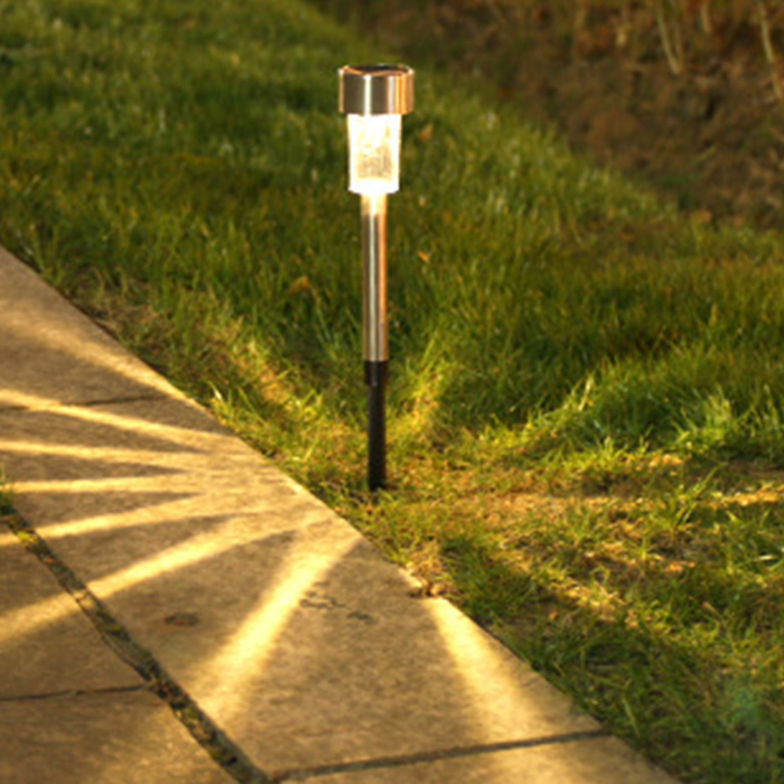 Konvolut Von 10 Neuen Solar-gartenleuchten, Terrassenleuchten, Großhandel, Außenbeleuchtung, Bodeneinbauleuchten, Hightech-leuchten, Solarleuchten, Warmes Licht Für Zuhause