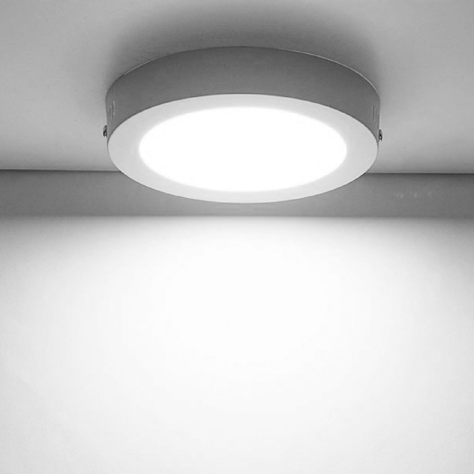 Ultradünnes, Rundes Led-beleuchtungspanel Für Flure, Korridore Und Balkone, 18 W, 6000 K Weißlicht, 3 Jahre Garantie. Eingangsspannung: 85–265 V.