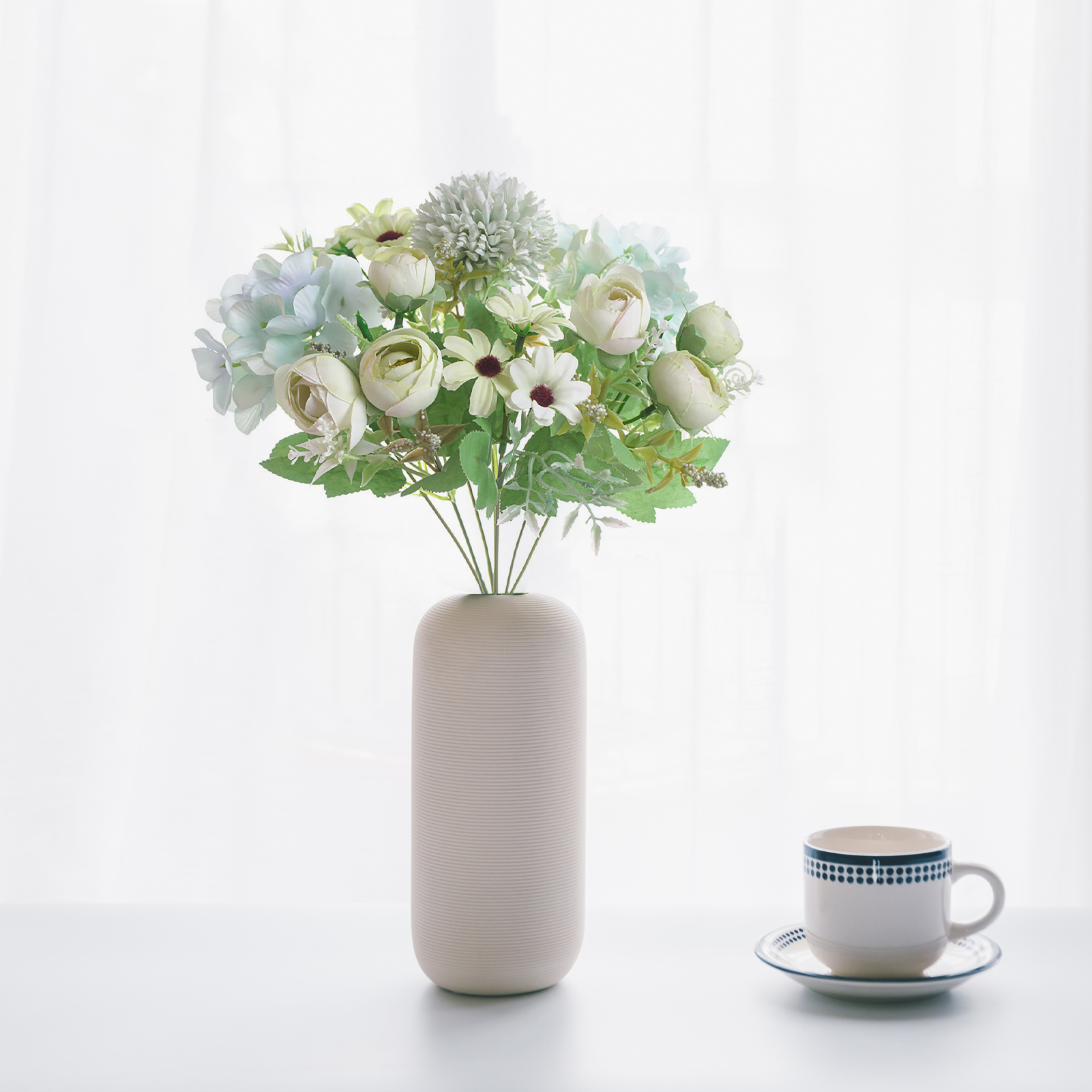 Künstliche Rosenkugel Im Nordischen Stil Mit 7-blättriger Hortensie, Perfekt Für Hochzeiten, Innendekoration Und Pflanzendekorationen.