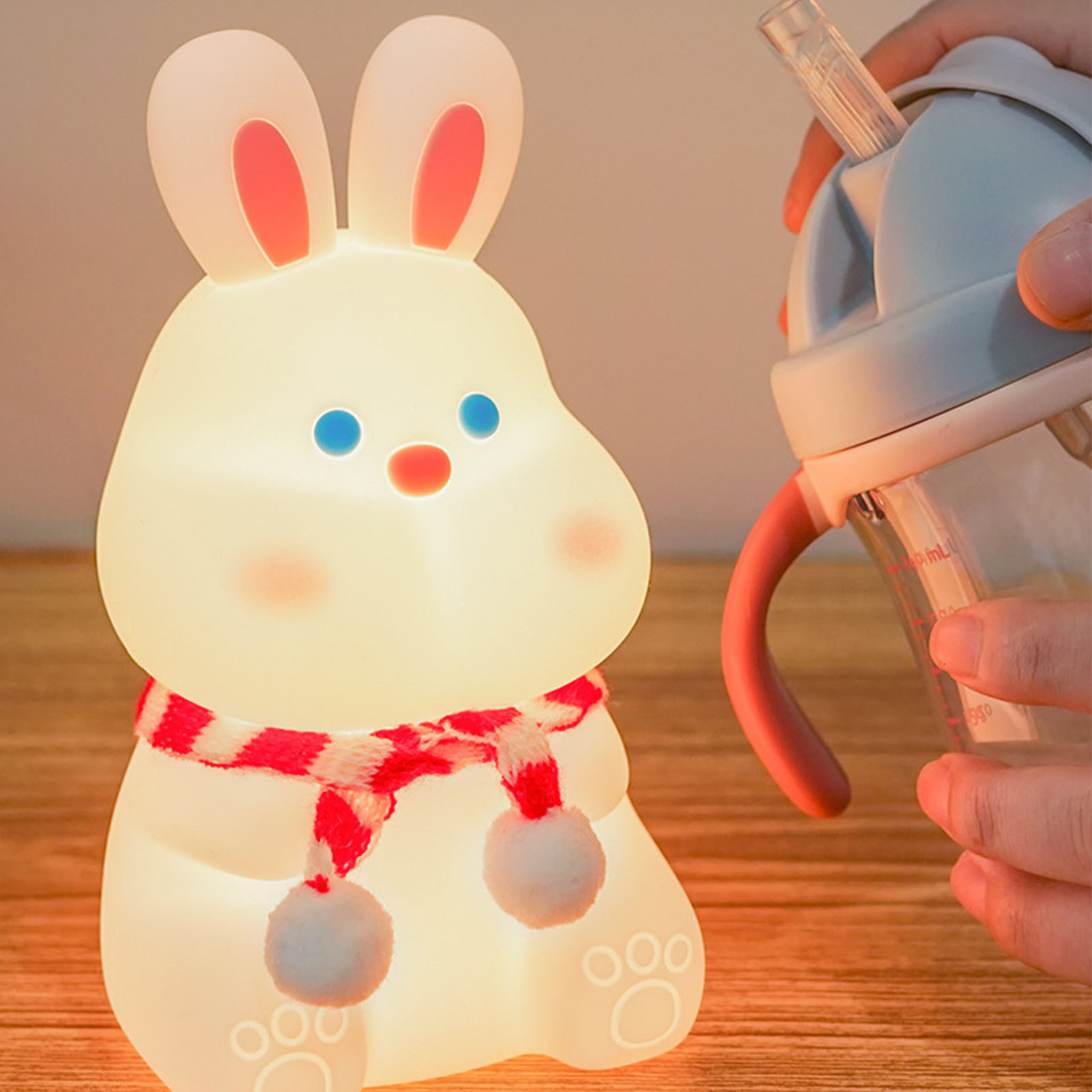 Dudu Rabbit Silikonlampe, Ein Entzückendes Cartoon-geschenk Zum Jahr Des Hasen, Mit Farbenfrohen Tippbewegungen Und Usb-betriebener Einschlafhilfe.