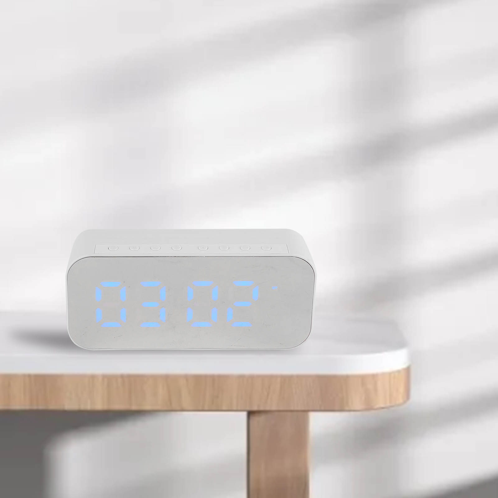 Weißer Kabelloser Bluetooth-lautsprecher, Mini-wecker, Kleiner Tragbarer Lautsprecher, Hohe Lautstärke, Für Den Heimgebrauch.