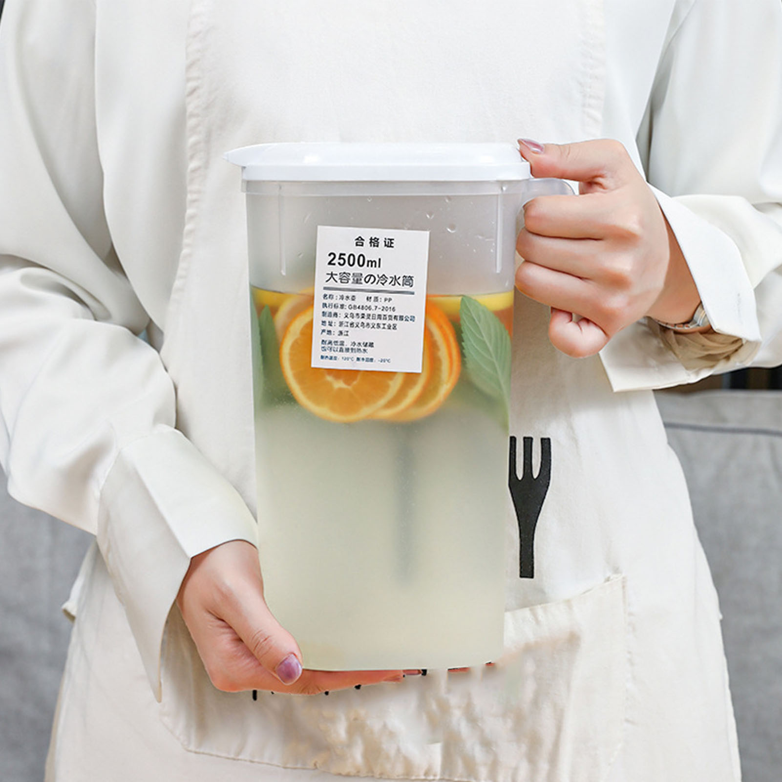 Großvolumiger, Hitzebeständiger Wasserkrug Aus Kunststoff Für Den Haushalt, Geeignet Für Kühlschränke, Teekannen, Kräuterteekannen Und Zum Aufkochen Von Wasser.