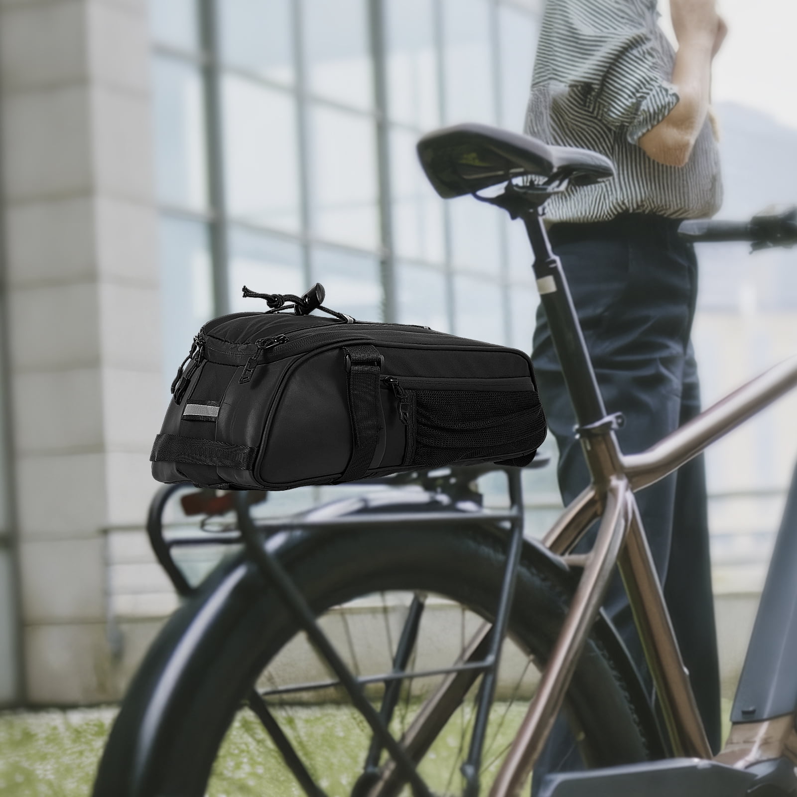 Multifunktionale, Wasserdichte Fahrradtasche Zur Aufbewahrung Am Fahrradträger, Mit Verstellbaren Schultergurten Und Mehreren Taschen Während Der Fahrt.