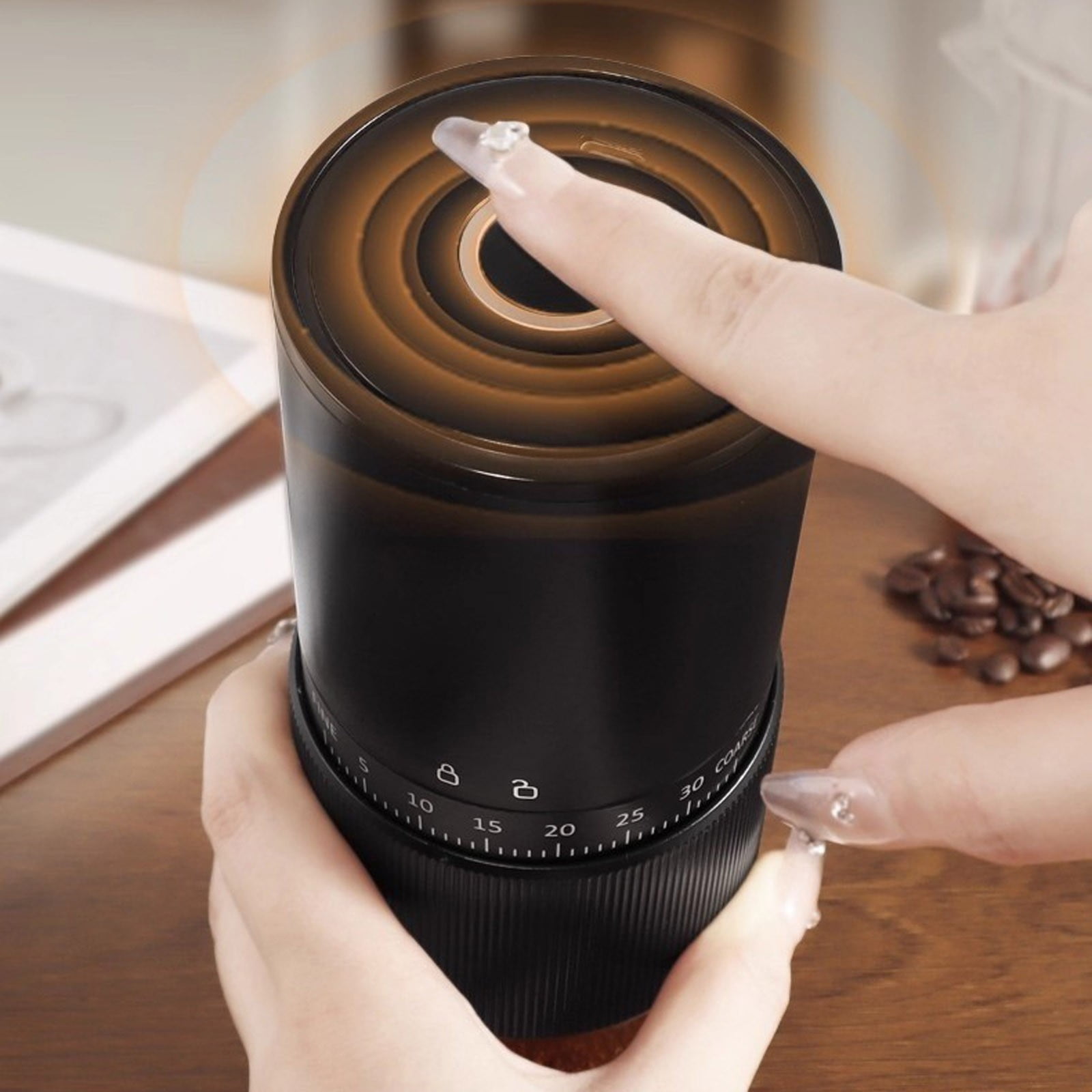Intelligente Kaffeemühle Für Zuhause, Mit Usb-c-anschluss Und Einem Robusten Und Langlebigen Edelstahlgehäuse