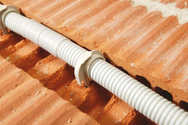 Flexrohr en 25, 10m, pvc, 320 n, grau Kabel & Leitungen