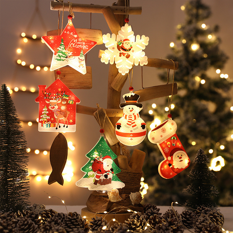 6 Weihnachtsdekorationen, Nachtlichter, Fensterdekorationen, Weihnachtsbaumschmuck Und Dekorative Arrangements.