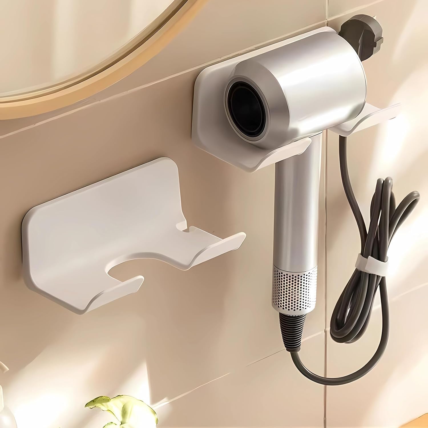 Universeller Haartrocknerhalter, Wandhaken Für Haartrockner, Mit Stecker- Und Kabelorganisator, Geeignet Für Schränke Und Badezimmer (1 Stück, Weiß).