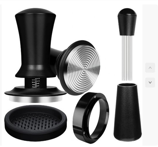 Zubehörset Für 51-mm-espressomaschinen, Inklusive Espressokanne, Kalibrierfedertamper Und Dosiertrichter.