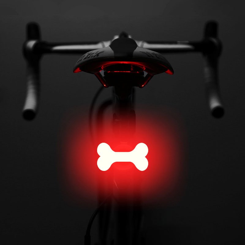 Wiederaufladbares Led-fahrradrücklicht, Geeignet Für Nachtfahrten, Retro-rücklicht, Helles Herzförmiges Fahrradwarnlicht, 5 Modi, Knochenlicht.
