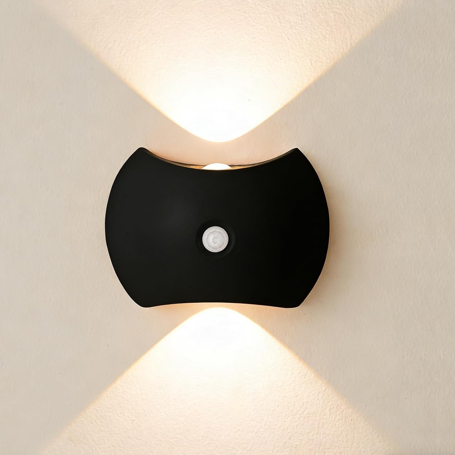 Wandleuchte Mit Bewegungsmelder – Wiederaufladbare Led-wandleuchte Für Den Innenbereich Mit Nach Oben Und Unten Gerichtetem Licht – 3 Farbtemperaturen – Einstellbare Helligkeit