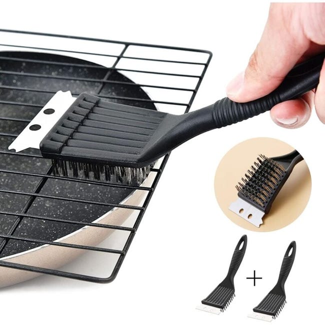 Ein Set Aus Zwei Edelstahl-drahtbürsten Und Einem Grillreiniger
