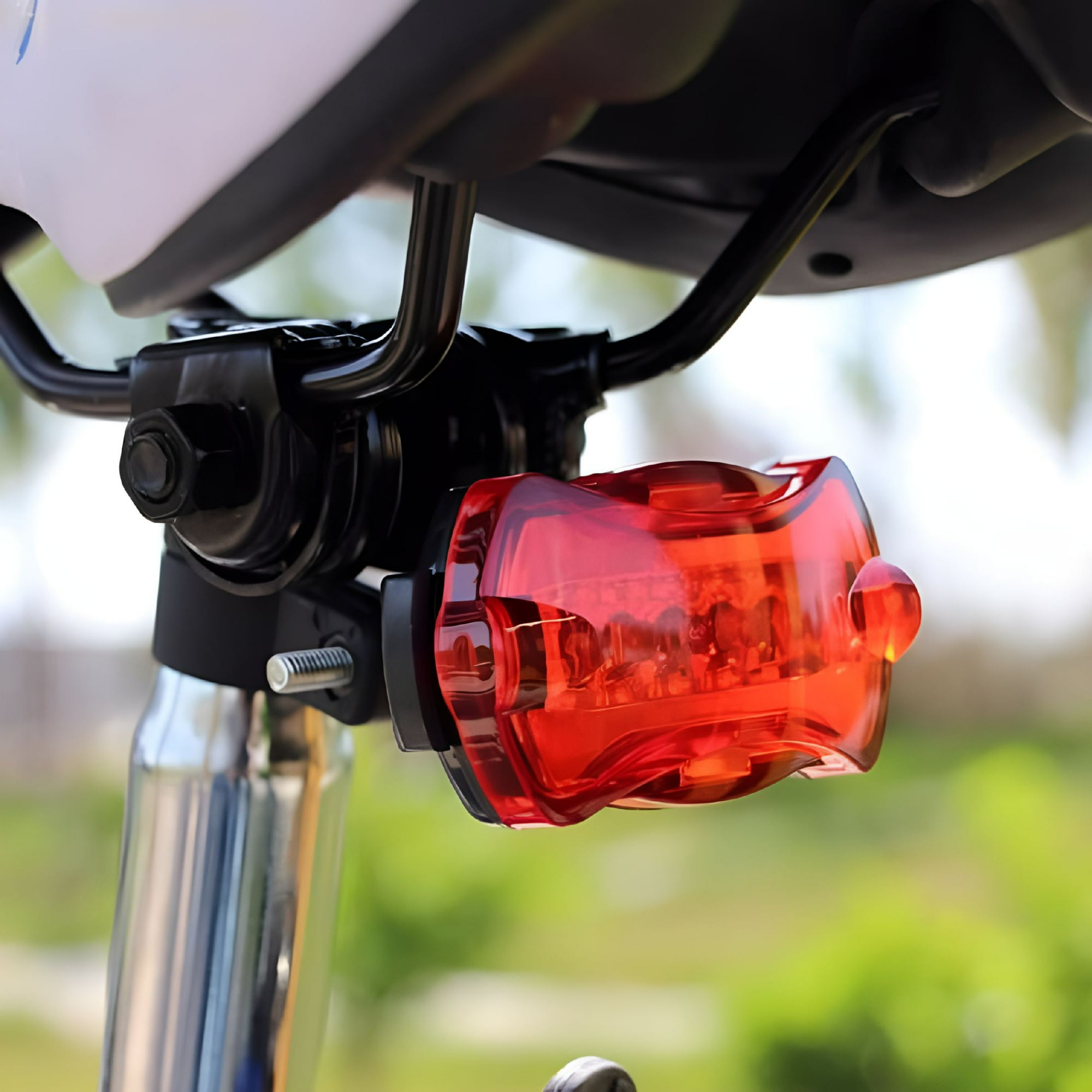 Led-rücklicht Für Fahrräder Mit Rückblinker, Rot, Inklusive Montagehalterung