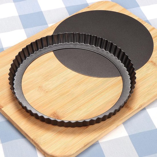 Gedrehte Backform – Herausnehmbarer Boden – 26 Cm Durchmesser