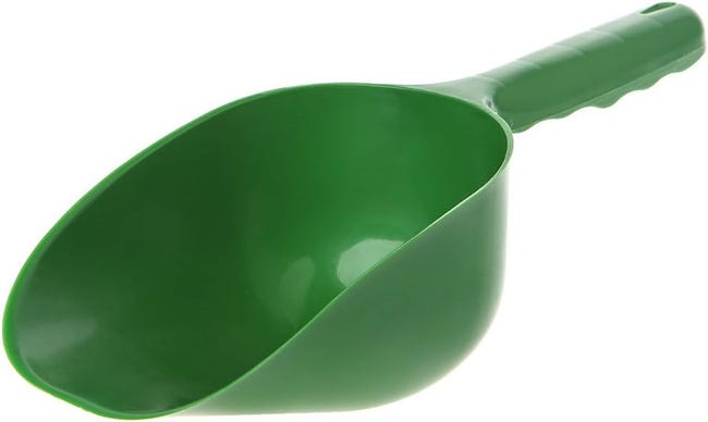 Ein Multifunktionales Gartenwerkzeug, Bestehend Aus Spaten Und Erdschaufel, Geeignet Zum Anpflanzen Von Grünpflanzen.