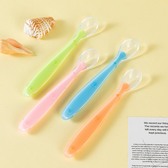 Babylöffel-set, 4-teiliges Silikon-babylöffel-set, Essgeschirr-set, Fördert Selbstständiges Essen, Bpa-frei, Runde Spitze.