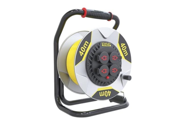 Stanley - Fatmax Kabeltrommel 40 m, 4-Fach, Anti-Verdrehen, Schutzkontakt