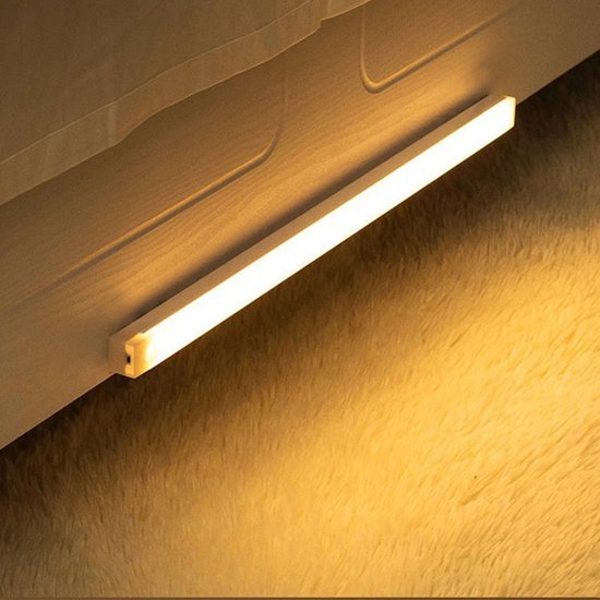 30 Cm Wiederaufladbarer Magnetischer Led-sensor-lichtstreifen – 3 Farben
